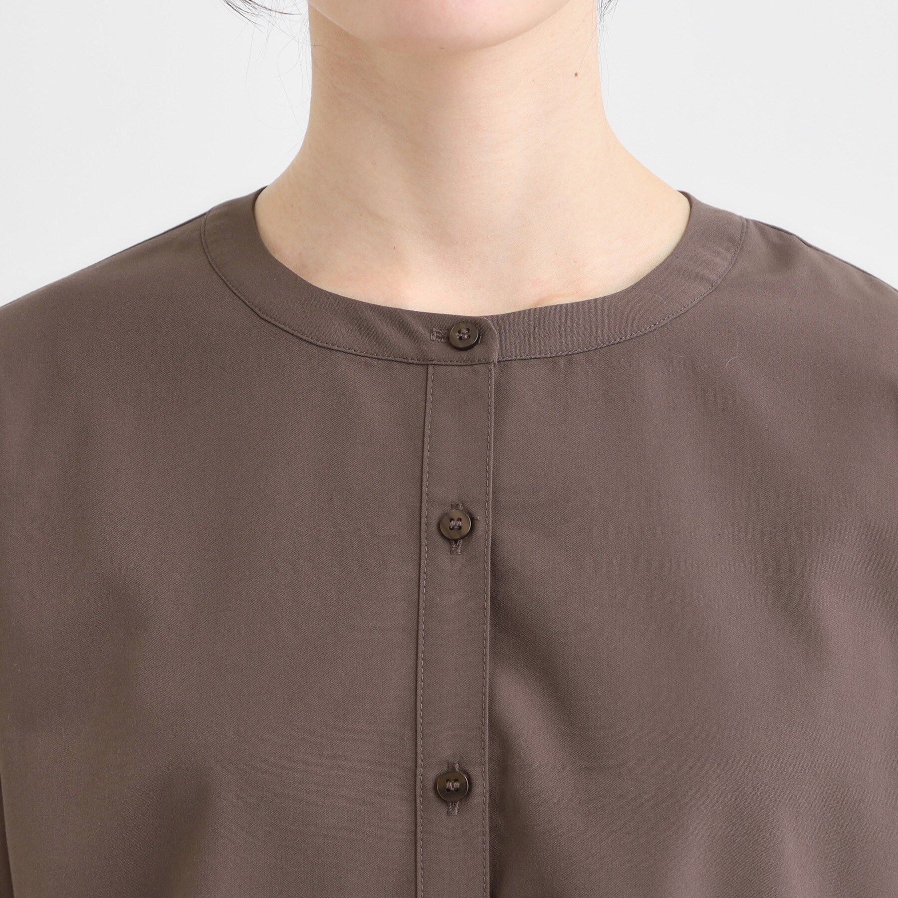 SHOO･LA･RUE「【洗濯機可/S-LL】春まで着られる バックフリルシャツ」|シャツ・ブラウス|