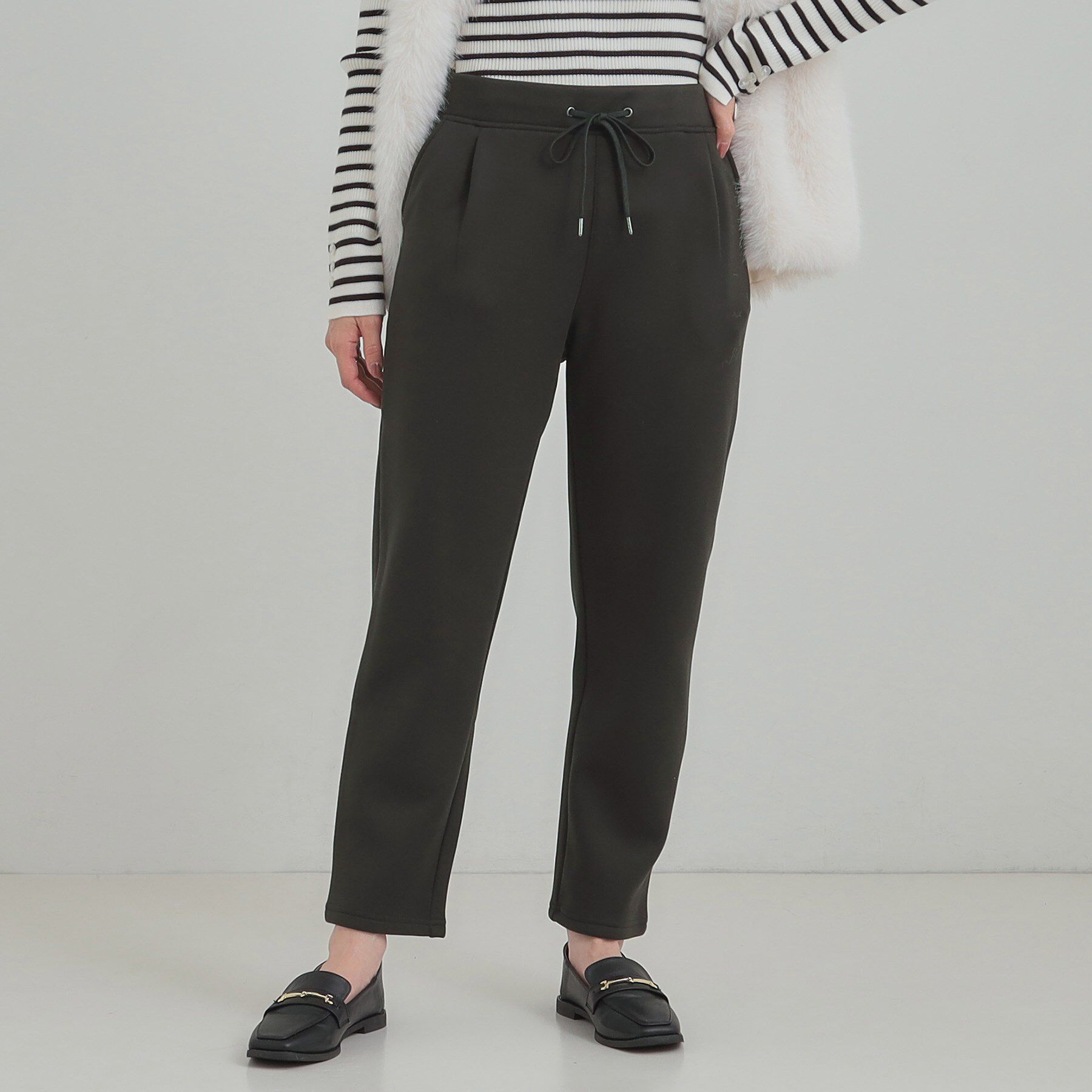 SHOO･LA･RUE「【あったか/洗濯機可】もちもちの肌触りがやみつきに 裏起毛テーパードパンツ」|その他|ブラック(019)