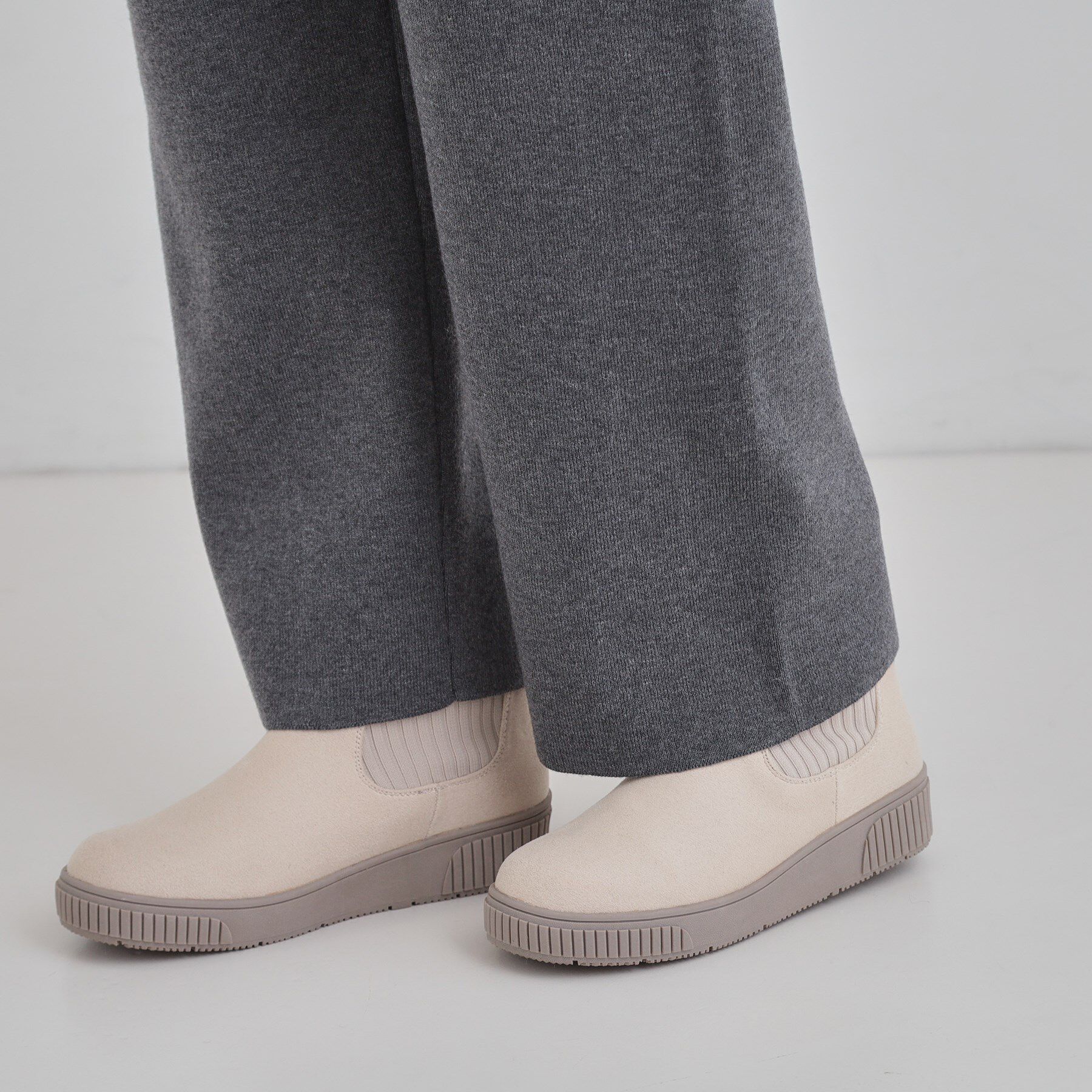 SHOO･LA･RUE「【洗える／毛玉レス】表面がきれいなストレートパンツ」|その他|