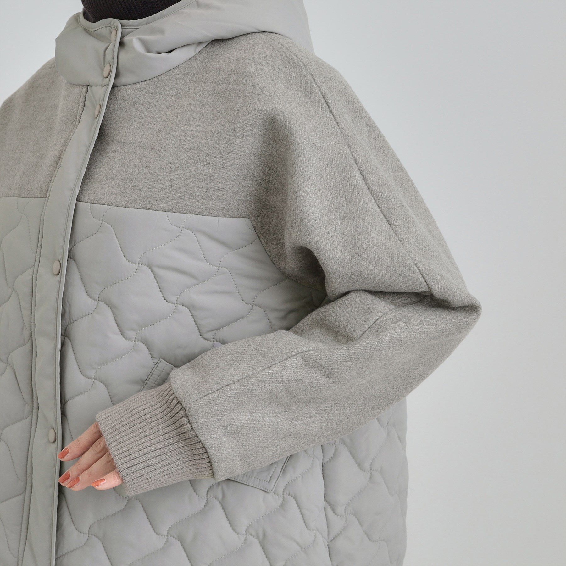 SHOO･LA･RUE「【S-LL】異素材使いが目を惹く キルトフードブルゾン」|ブルゾン・スタジャン|