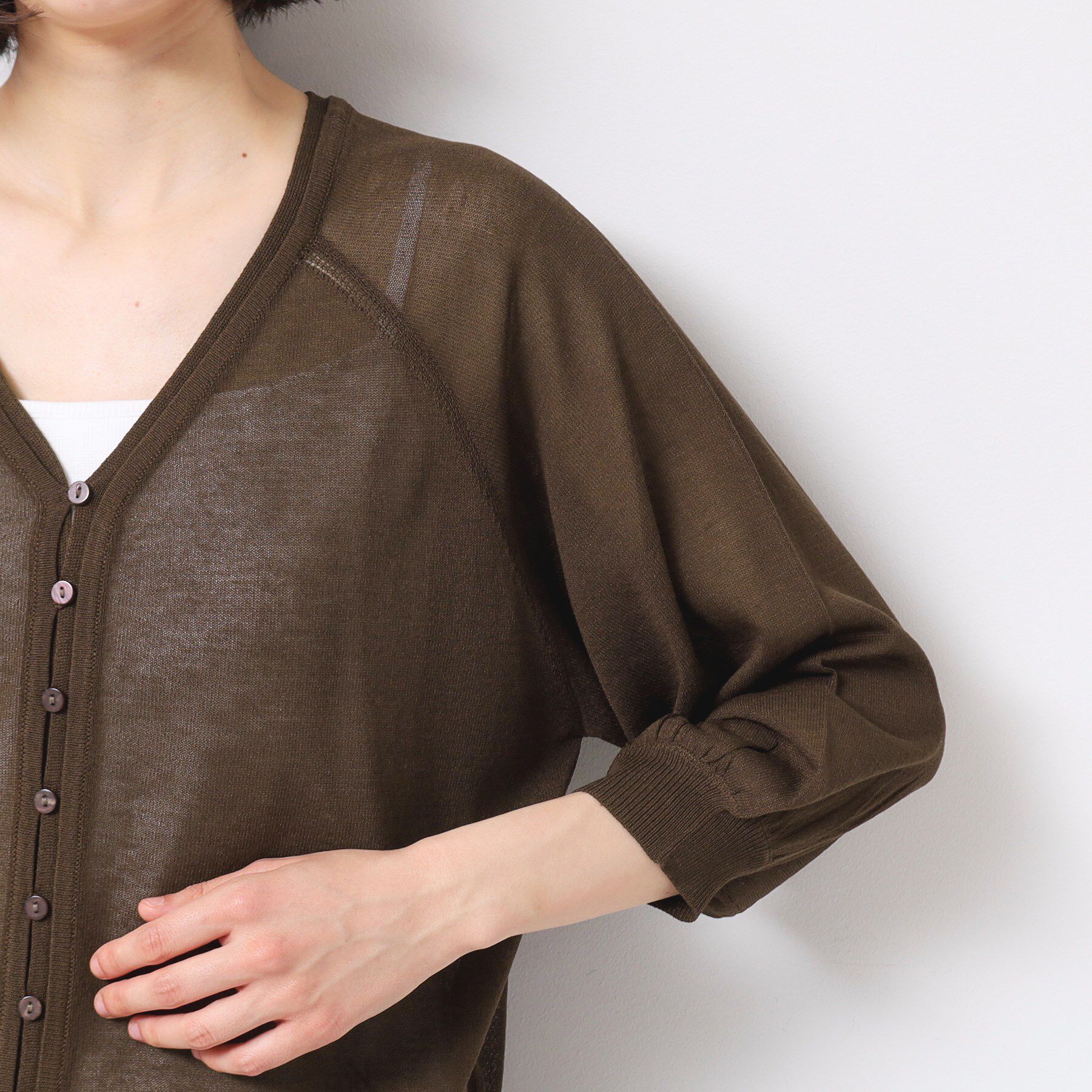 Dessin「【洗える】シアーVネックカーディガン」|カーディガン|