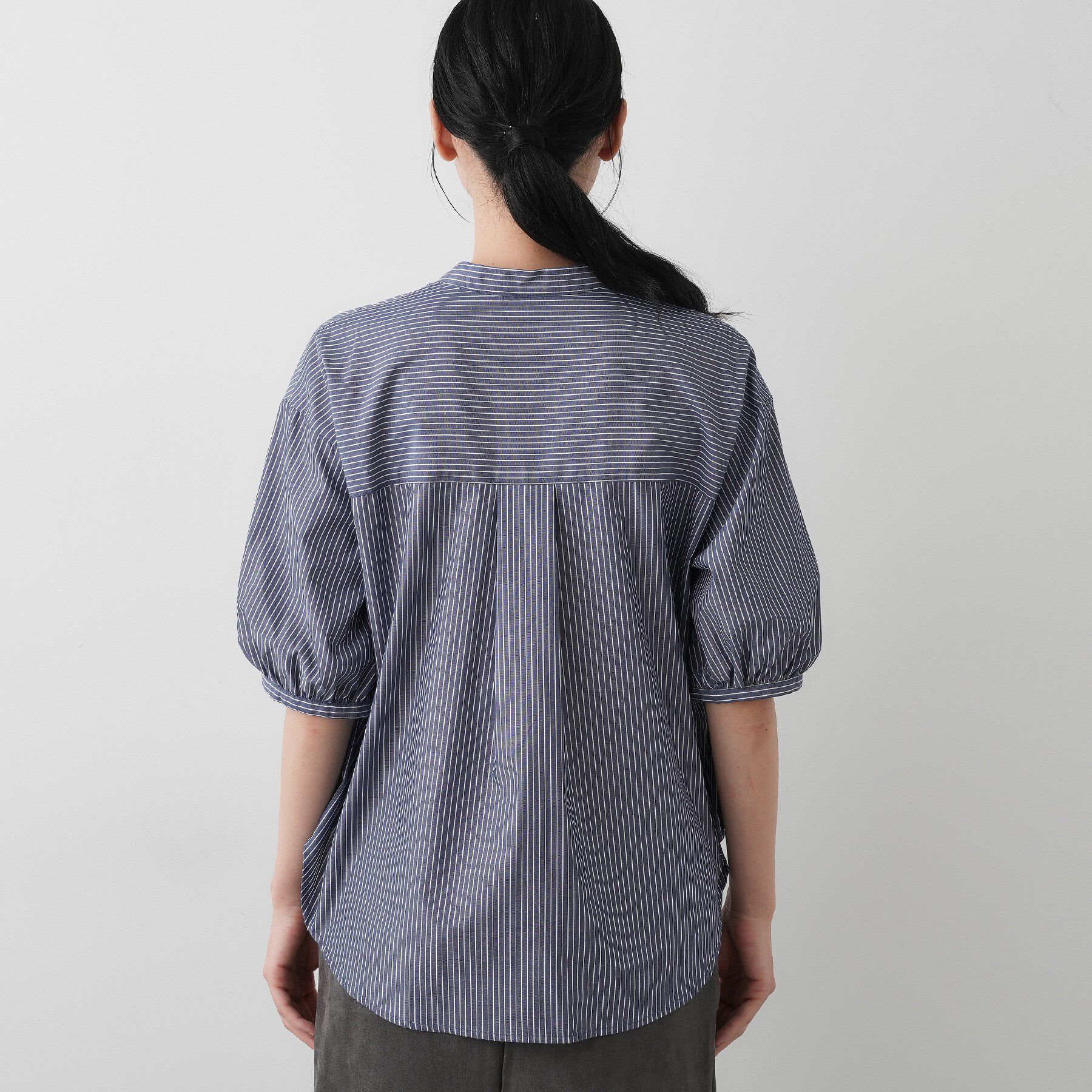 Dessin「【洗える】フリルバンドカラー五分袖ブラウス」|シャツ・ブラウス|