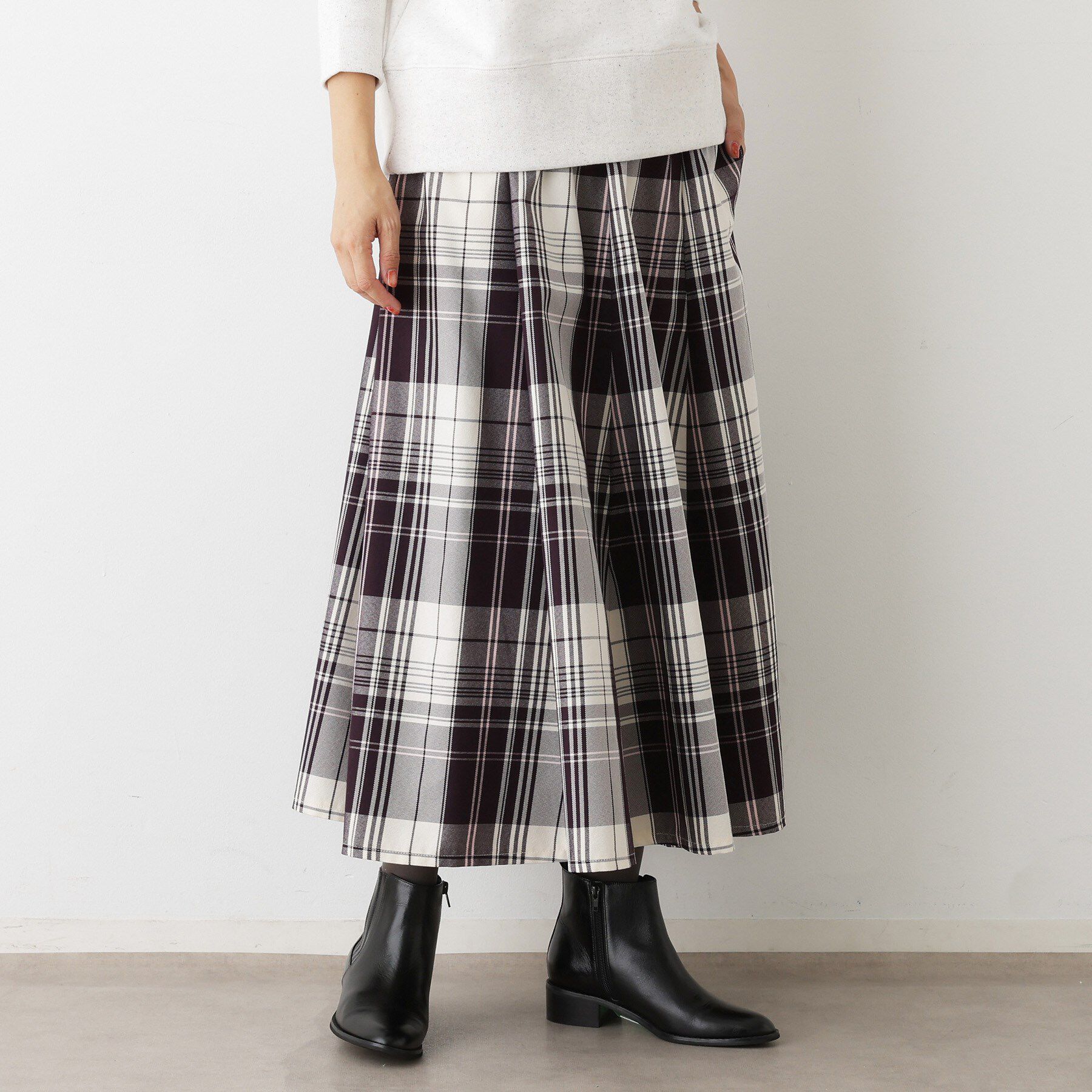 Dessin「【洗える・ウエストゴム】チェック柄フレアスカート」|スカート|パープル(384)