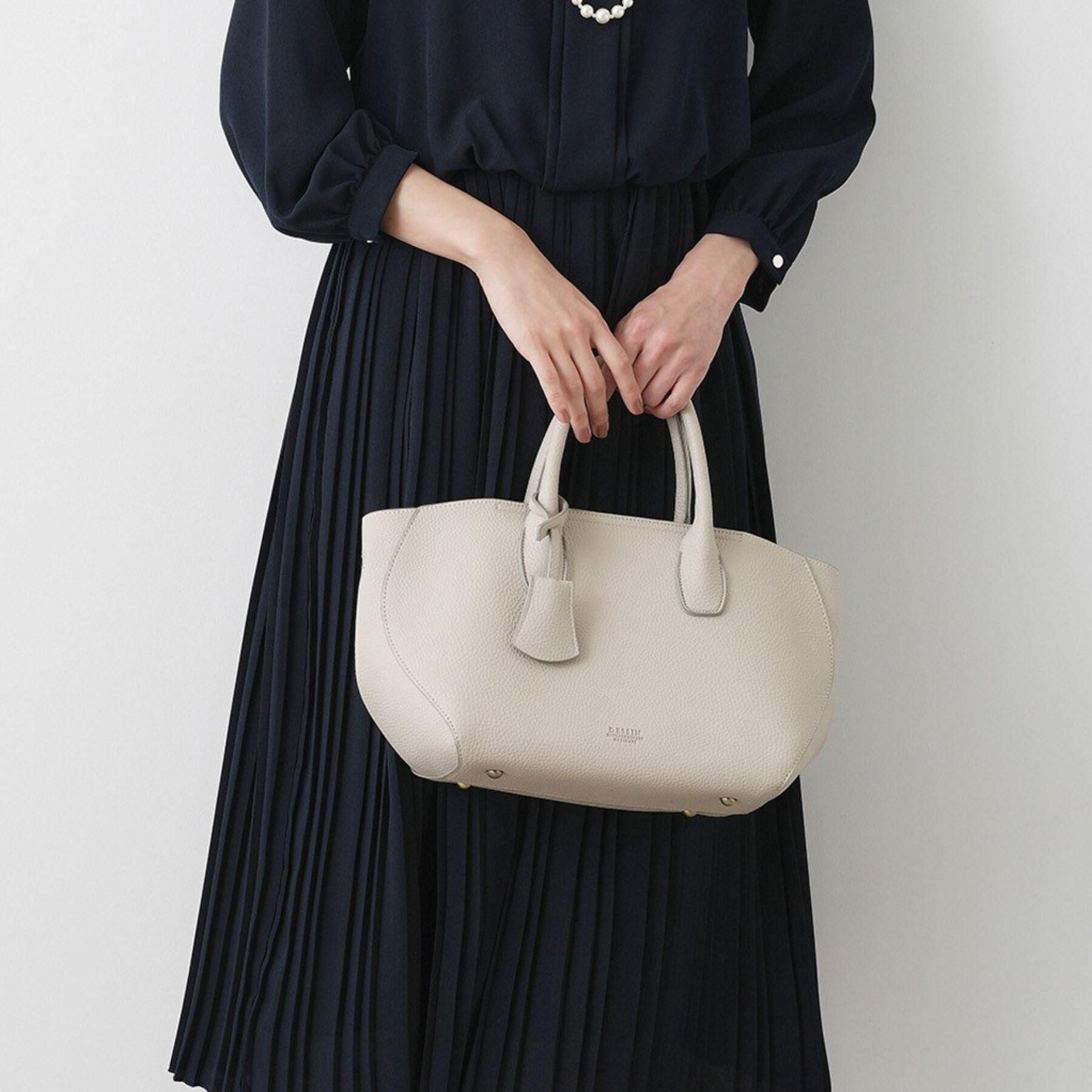 Dessin「【2WAY】シュリンク合皮トートバッグ」|トートバッグ|ライトグレー(011