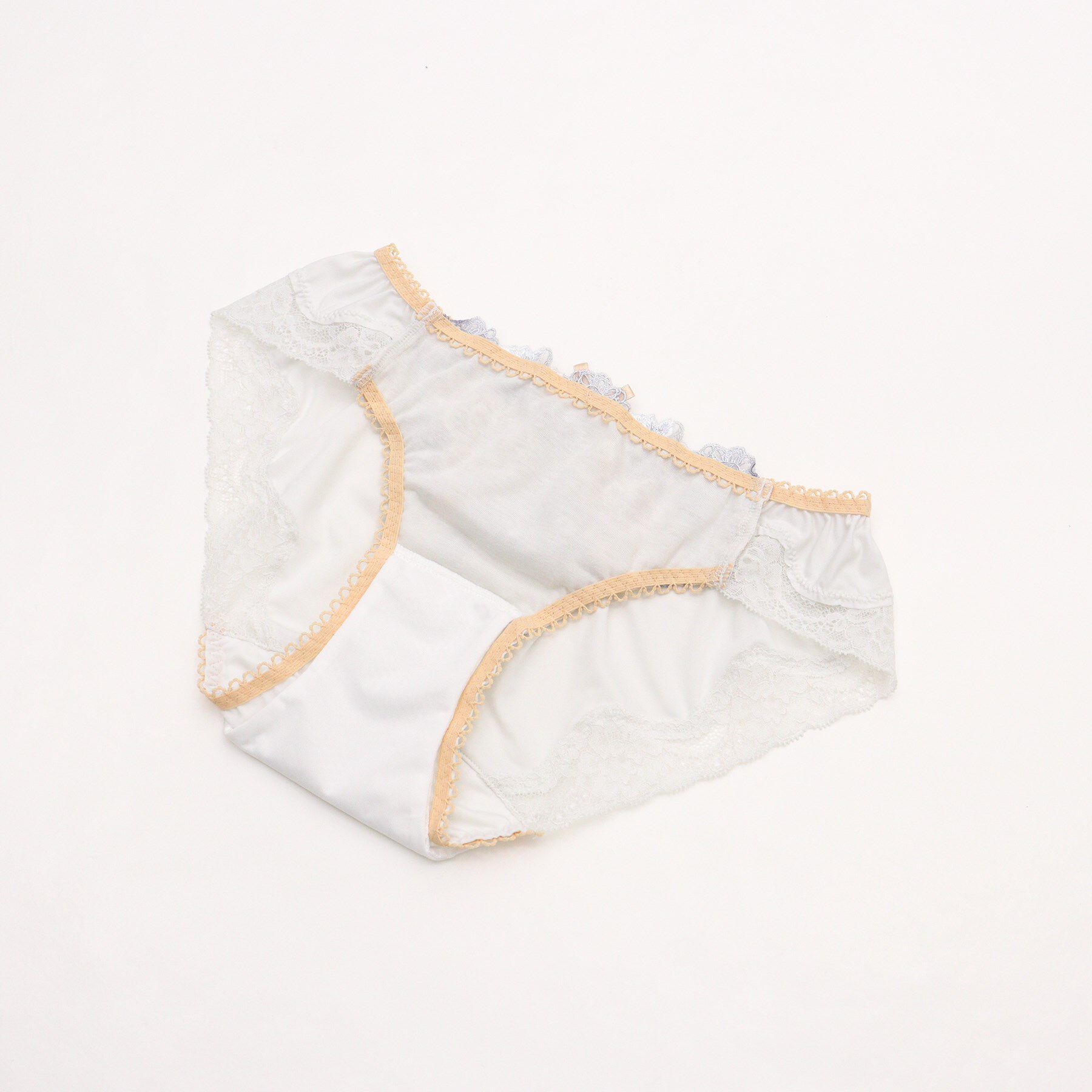 Risa Magli「ジェシー サニタリー」|インナー|