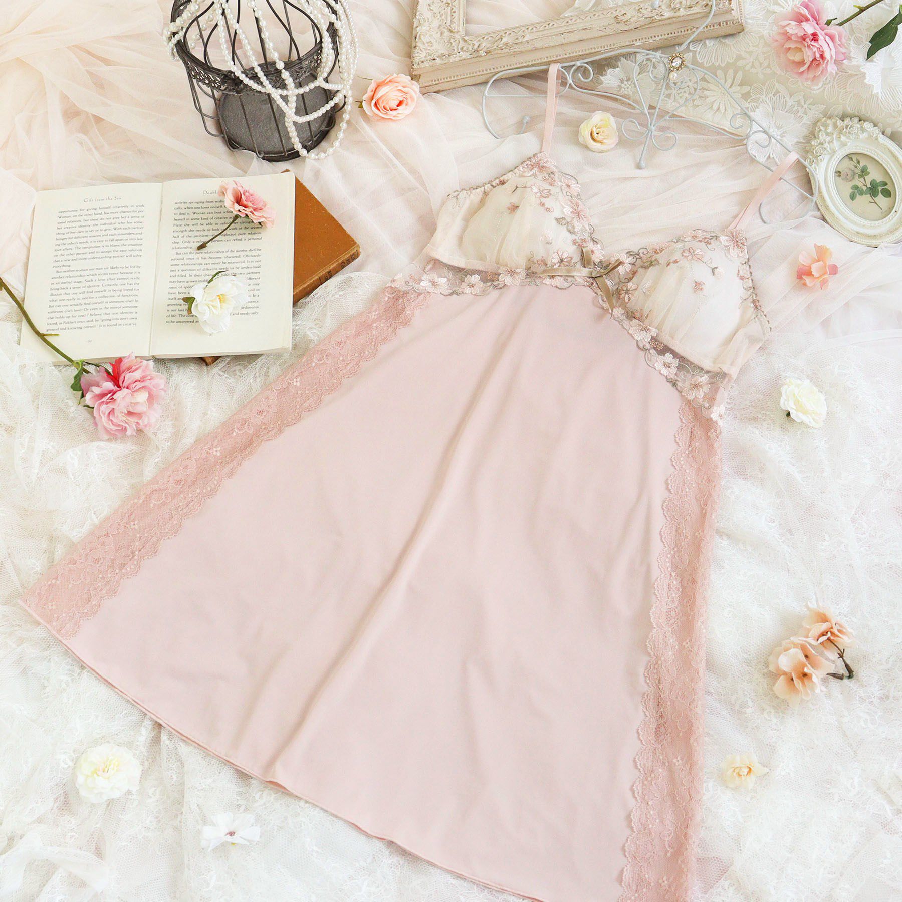 Risa Magli「ジア カップ付スリップ」|キャミソール|ピンク(071)