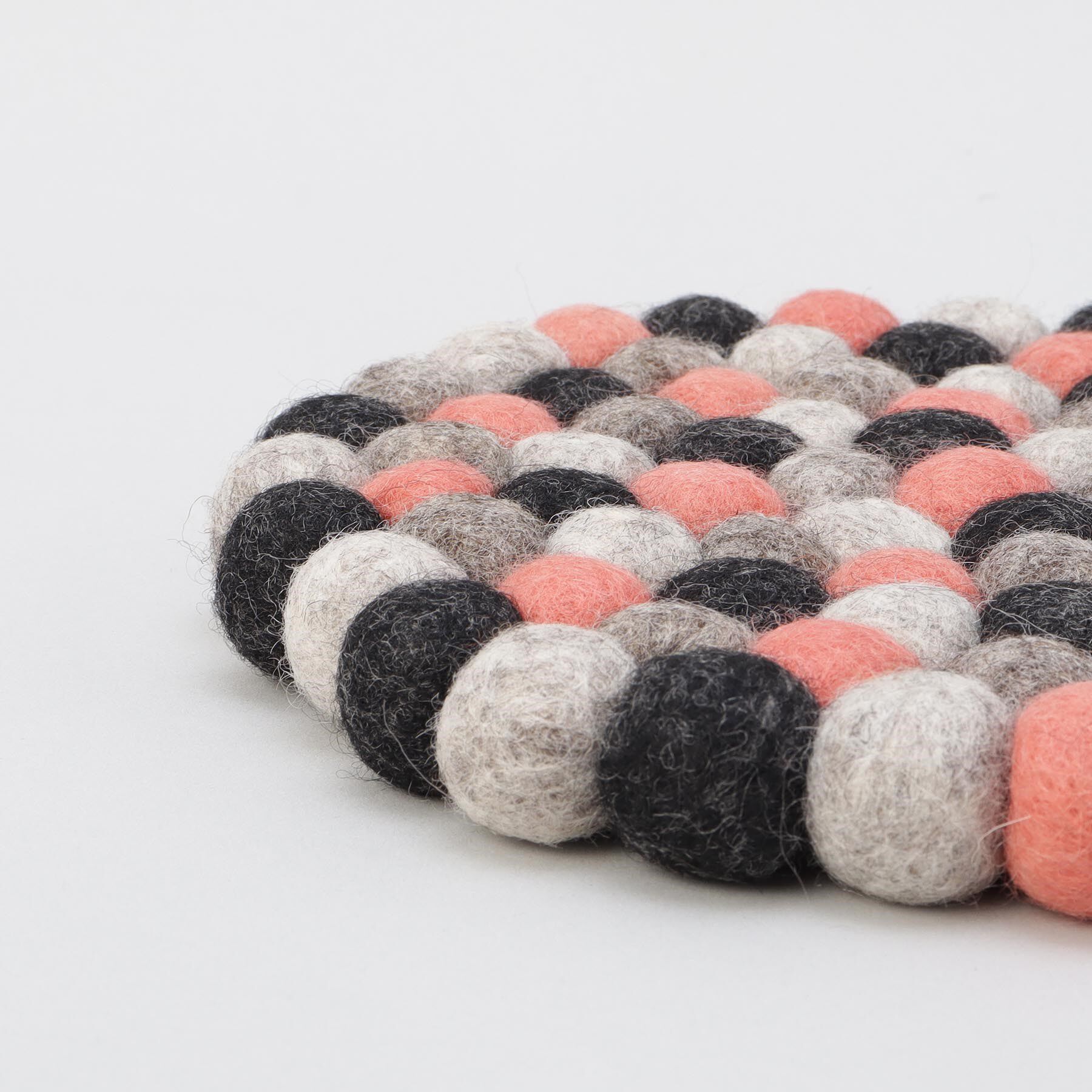 212 KITCHEN STORE「ポコポコラウンド 鍋敷き 21cm PK」|食器・キッチングッズ|