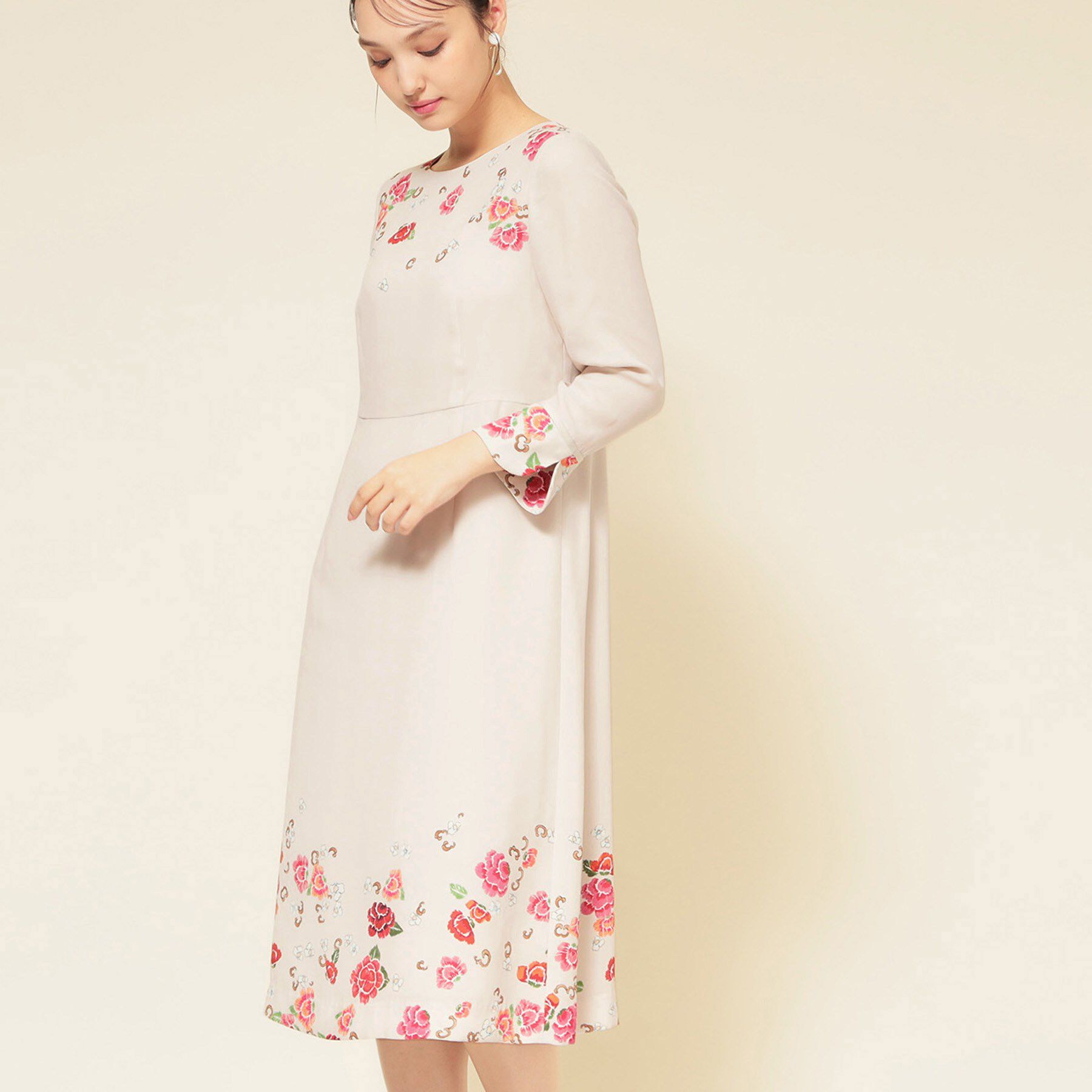 SunaUna「【co creation and yours／SS～L】花柄パネルワンピース」|ワンピース|