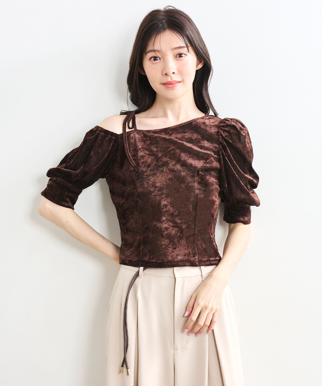 COCO DEAL「ワンショルダーベロアトップス」|Tシャツ・カットソー|ブラウン
