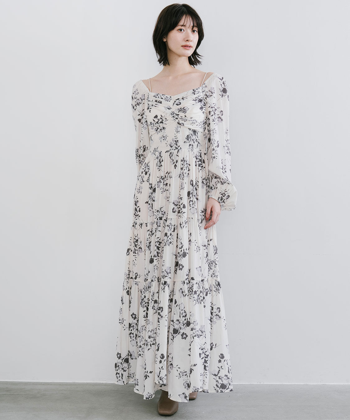 COCO DEAL「シャーリングティアードフラワーワンピース」|ワンピース|