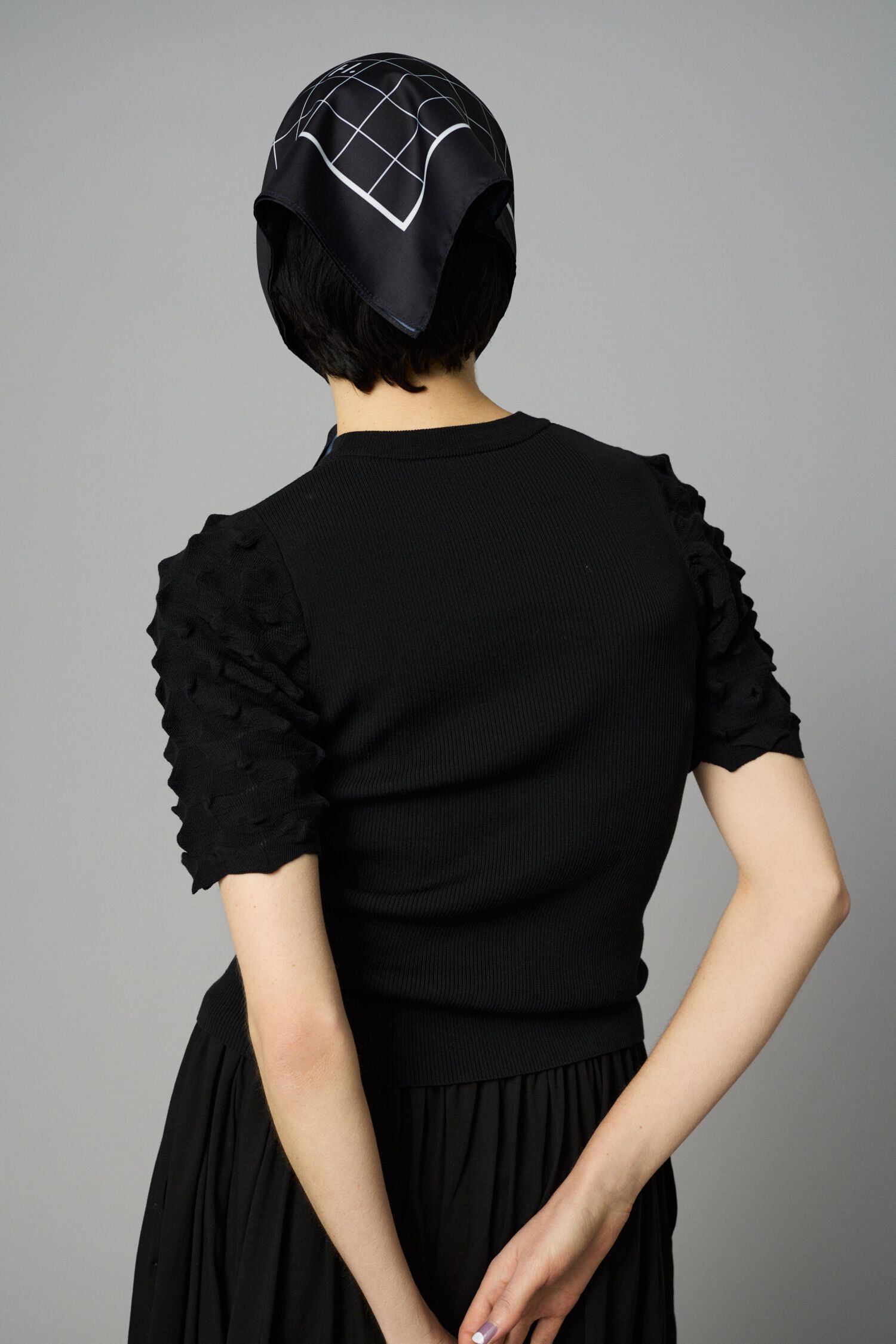 HeRIN.CYE「Thorn sleeve knit tops」|ニット・セーター|