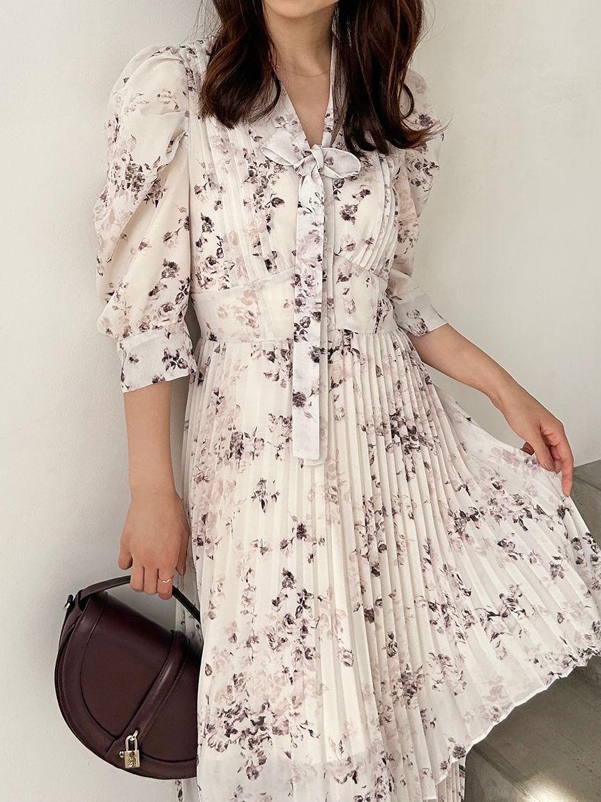 SNIDEL「Sustainableプリーツプリントワンピース」|ワンピース|