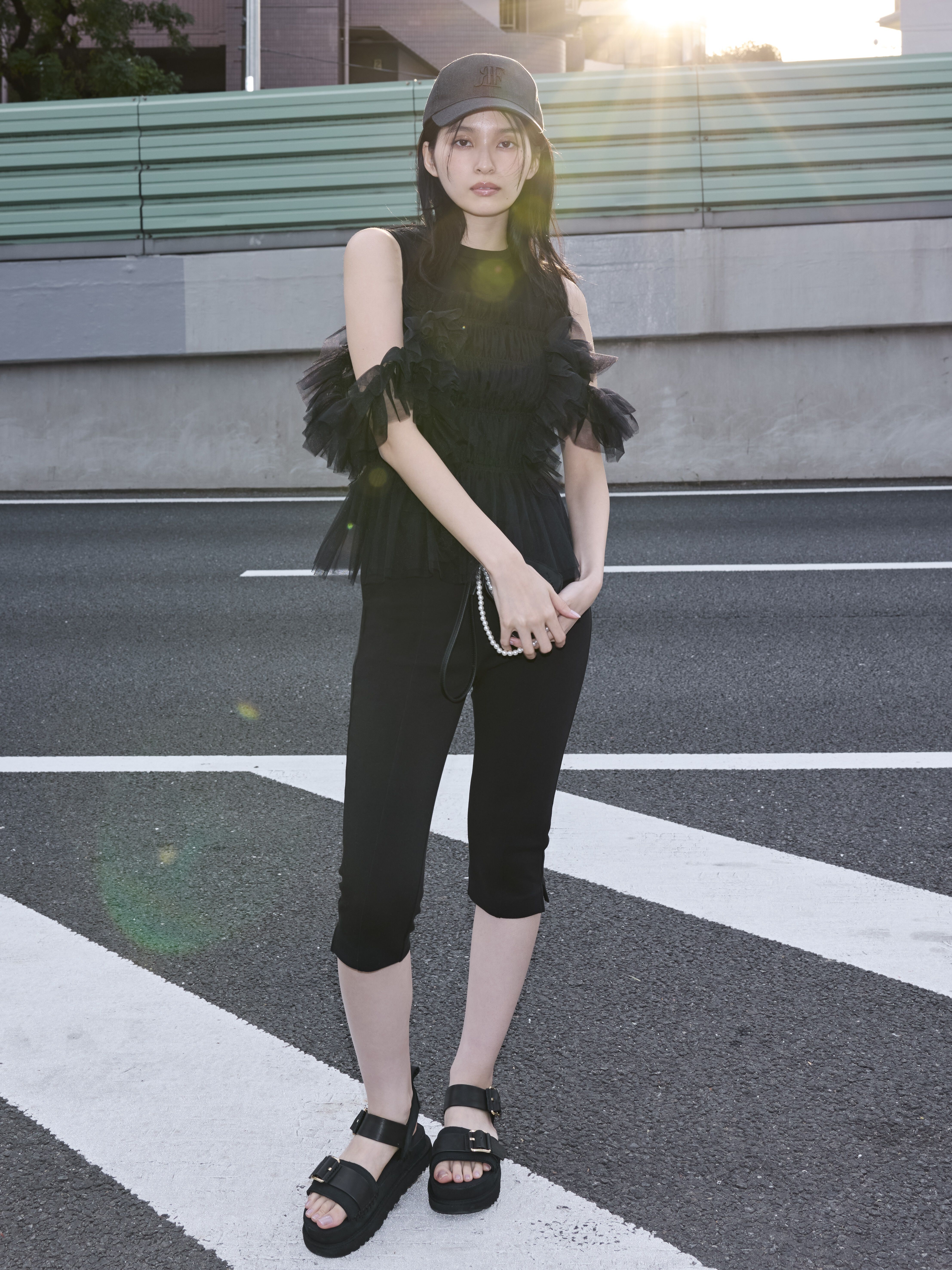 FRAY I.D「【FRAY I.D｜UGG(R)】W GOLDENSTAR VILLA」|サンダル|