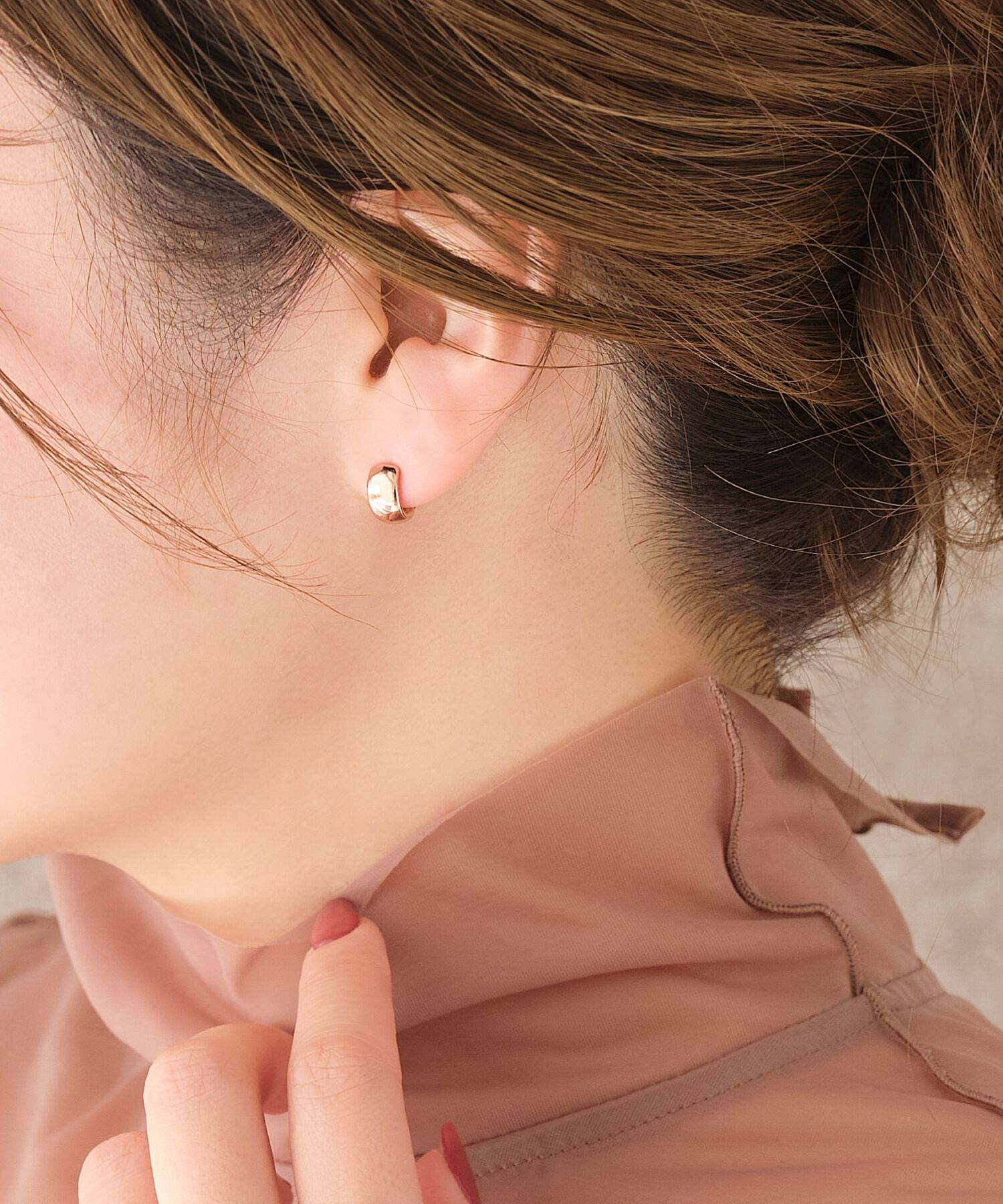 Phoebe「【痛くないシリーズ/金属アレルギー対応】モードミニマルフープライトフィットイヤリング　ローズゴールド」|イヤリング|