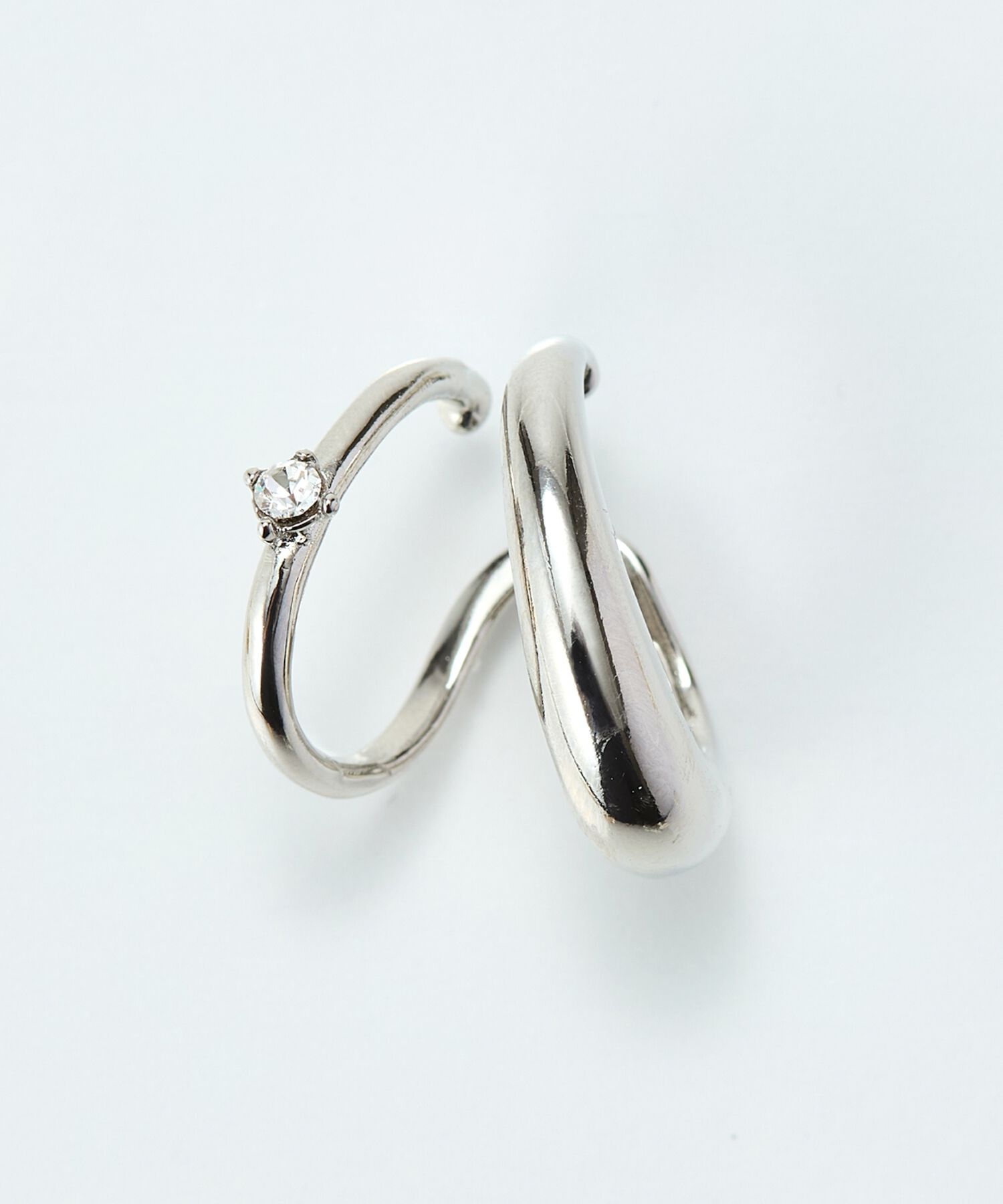 Phoebe「ドレッシングビジューイヤーカフ　シルバー/片耳」|イヤーカフ|