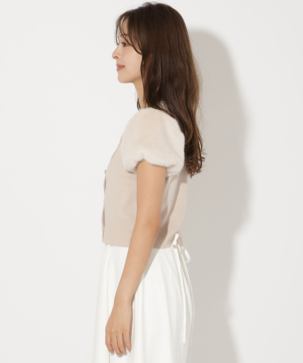 アンドクチュール「ファー付きビジューボタンプルオーバー」|ニット・セーター|