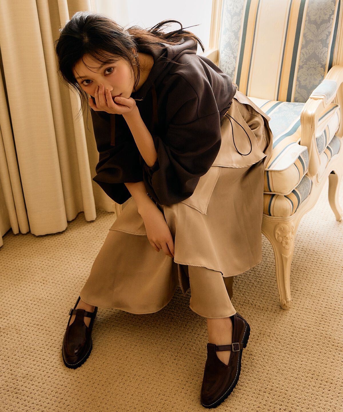 アンドクチュール「ダンボールポンチパーカー」|パーカー|