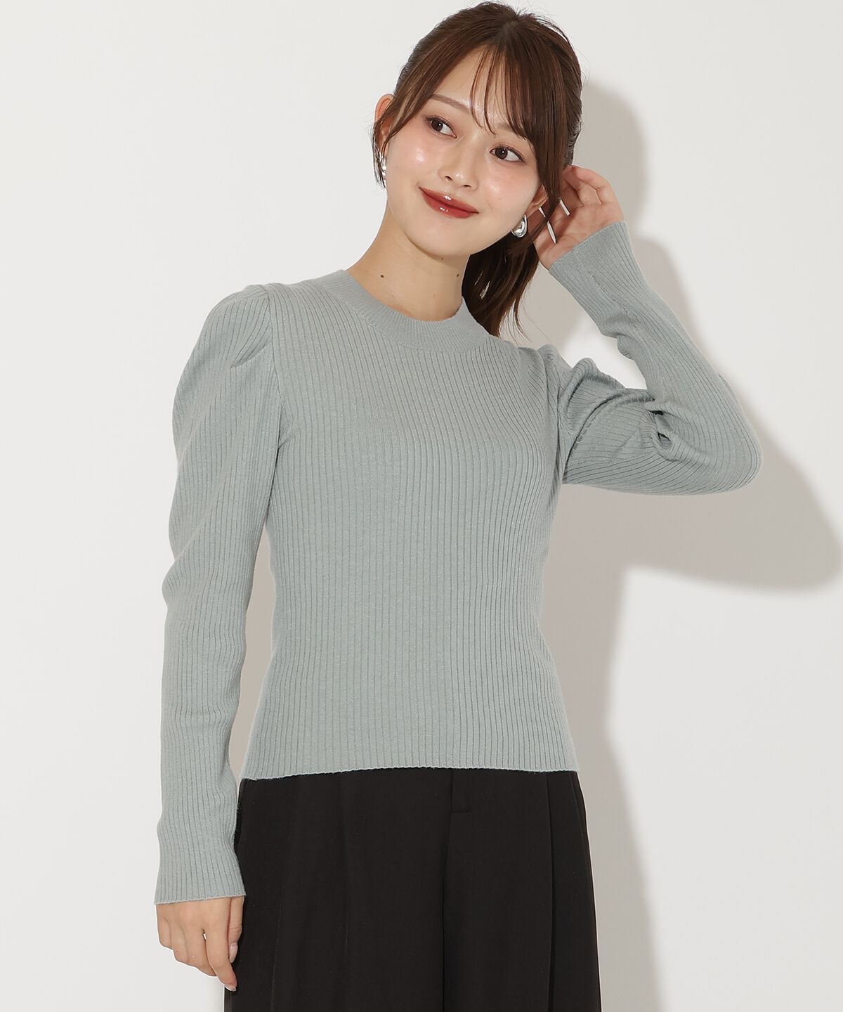 アンドクチュール「肩ギャザーハイネックリブニット」|ニット・セーター|サックス