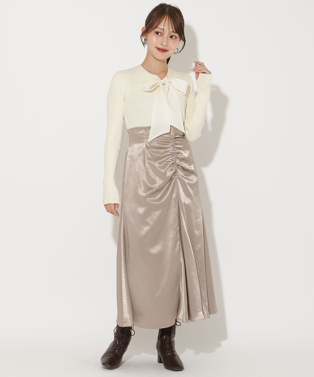 アンドクチュール「リボンボウタイ付きリブプルオーバー」|ニット・セーター|