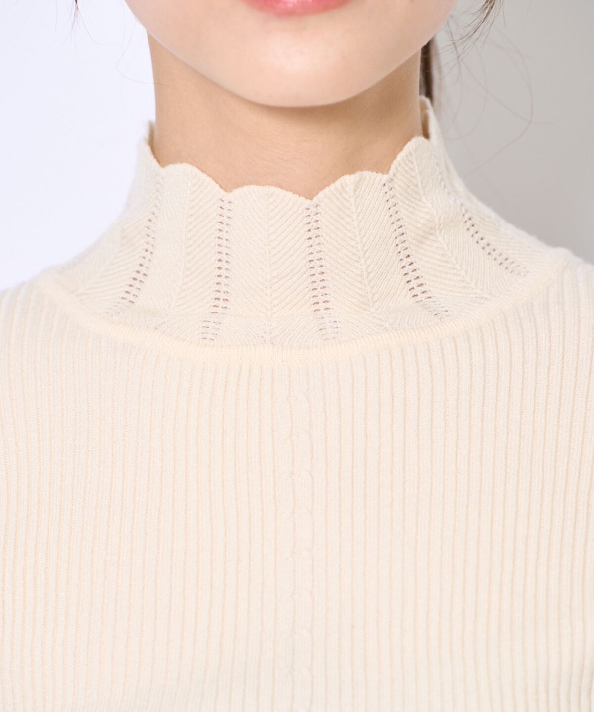 アンドクチュール「スカラハイネックニットプルオーバー」|ニット・セーター|