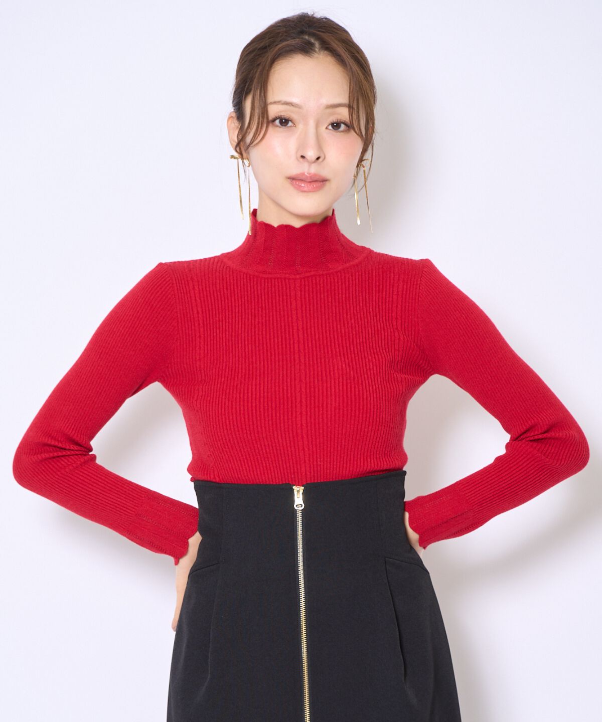 アンドクチュール「スカラハイネックニットプルオーバー」|ニット・セーター|レッド