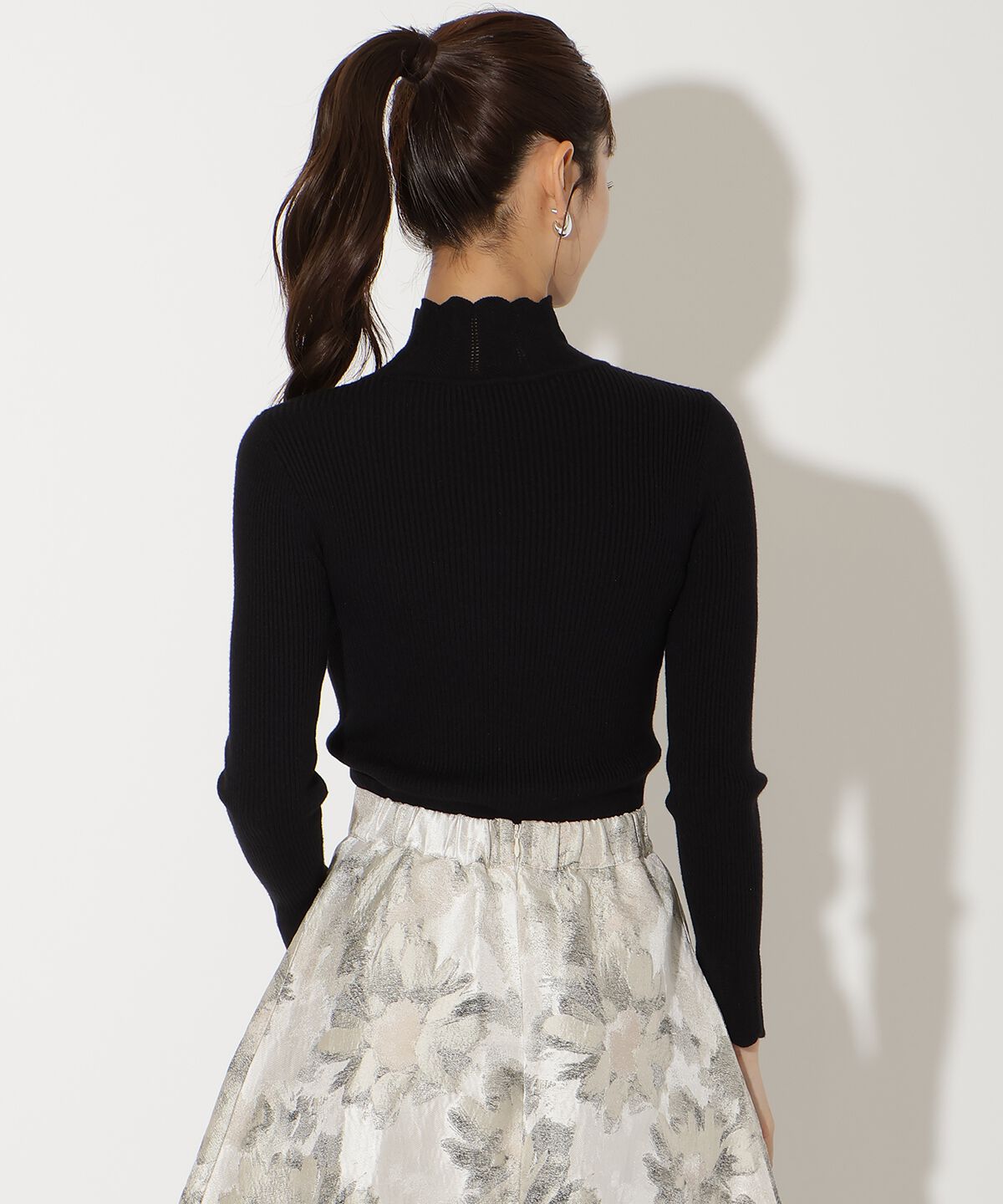 アンドクチュール「スカラハイネックニットプルオーバー」|ニット・セーター|