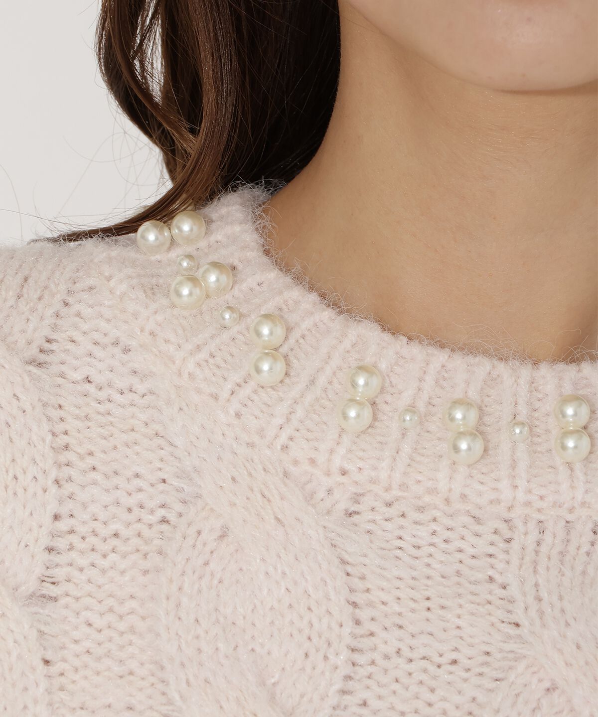 アンドクチュール「パール襟ケーブルニットプルオーバー」|ニット・セーター|