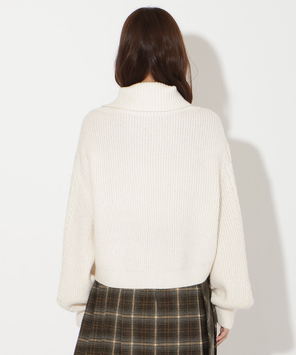 アンドクチュール「ラメケーブルタートルニットプルオーバー」|ニット・セーター|