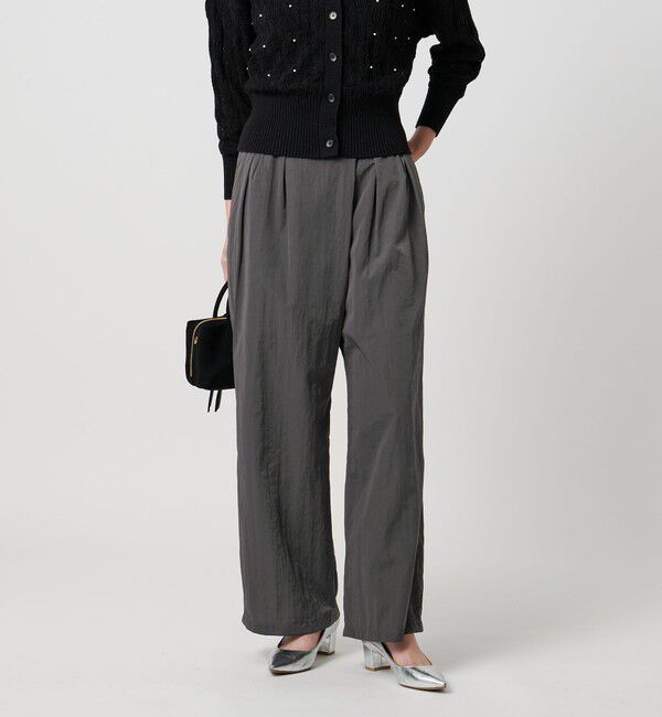 UNITED ARROWS「アシンメトリー タック ワイドパンツ はっ水 ウォッシャブル」|チノ|