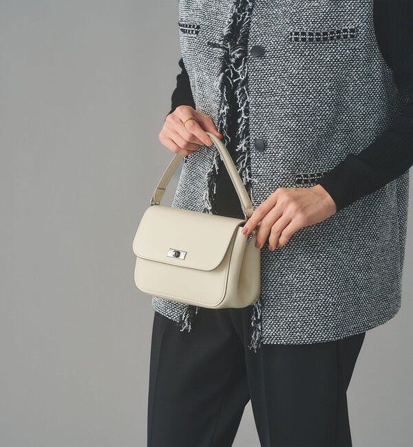 UNITED ARROWS「フラップ コンパートメント ショルダーバッグ」|ショルダー・メッセンジャー|OFF WHITE