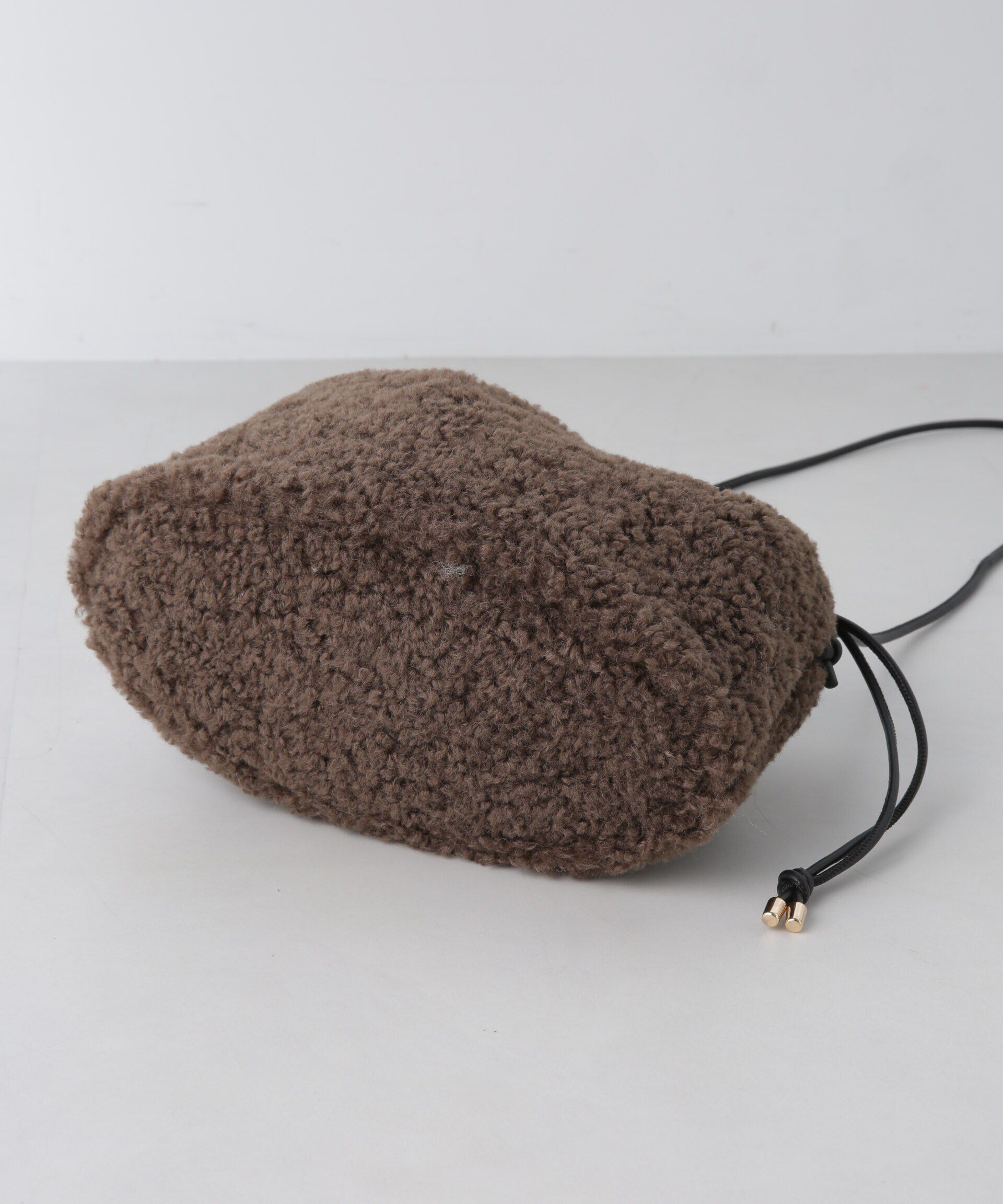 nano･universe「フェイクファー巾着バッグ」|ショルダー・メッセンジャー|