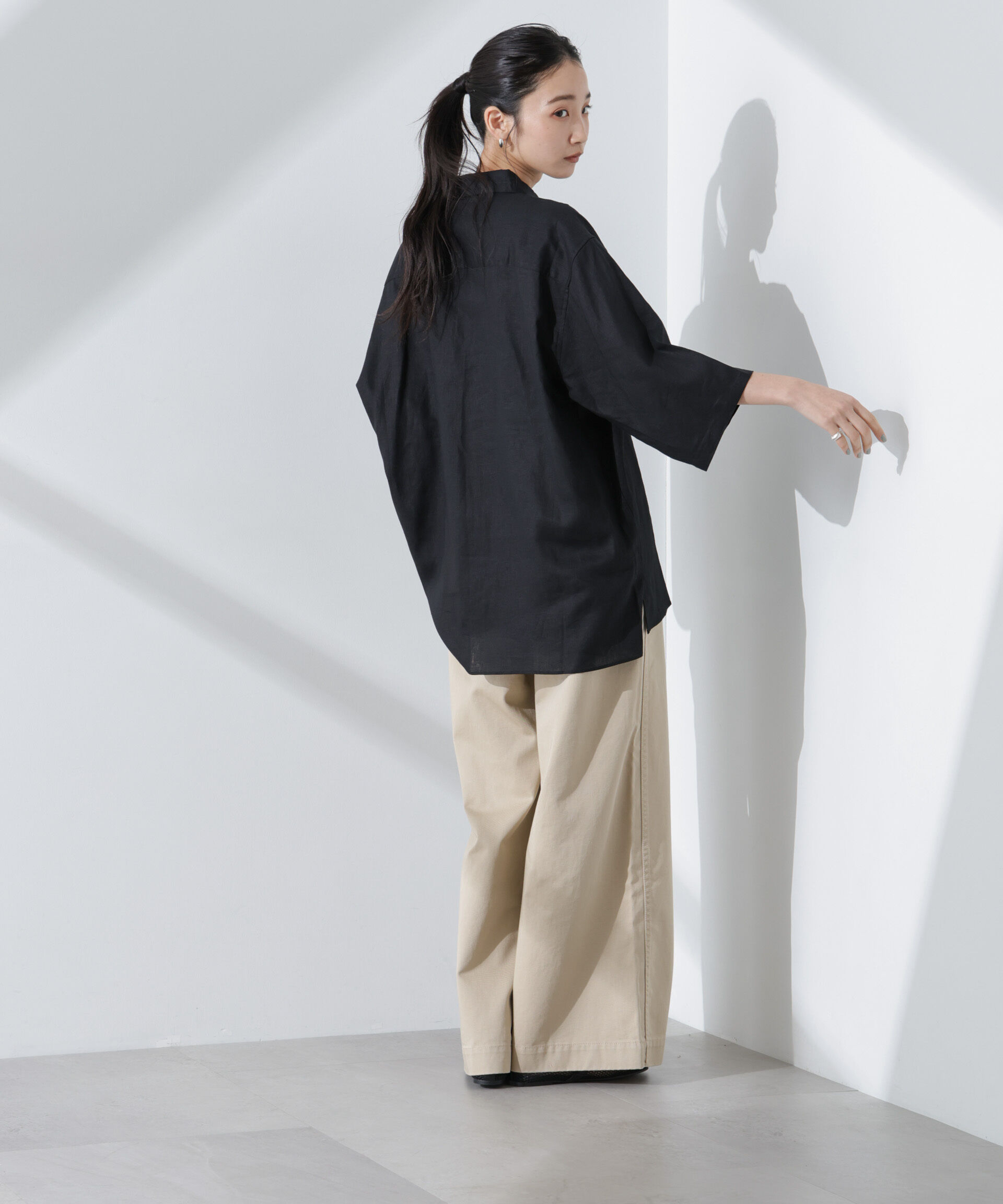 nano･universe「Anti Smell Linen プルオーバーVネックシャツ」|シャツ・ブラウス|