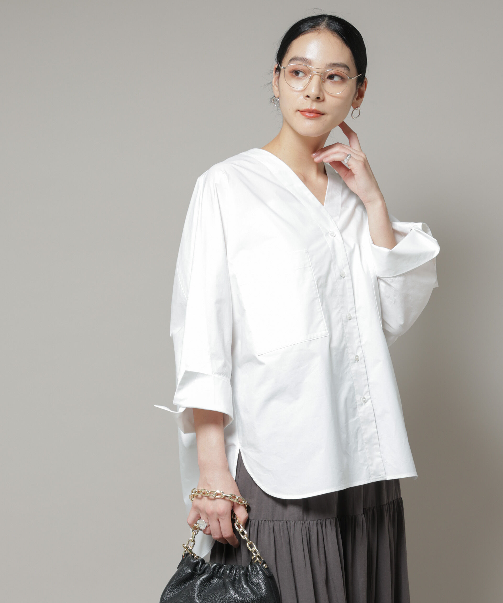 nano･universe「Vネックオーバーサイズシャツ」|シャツ・ブラウス|