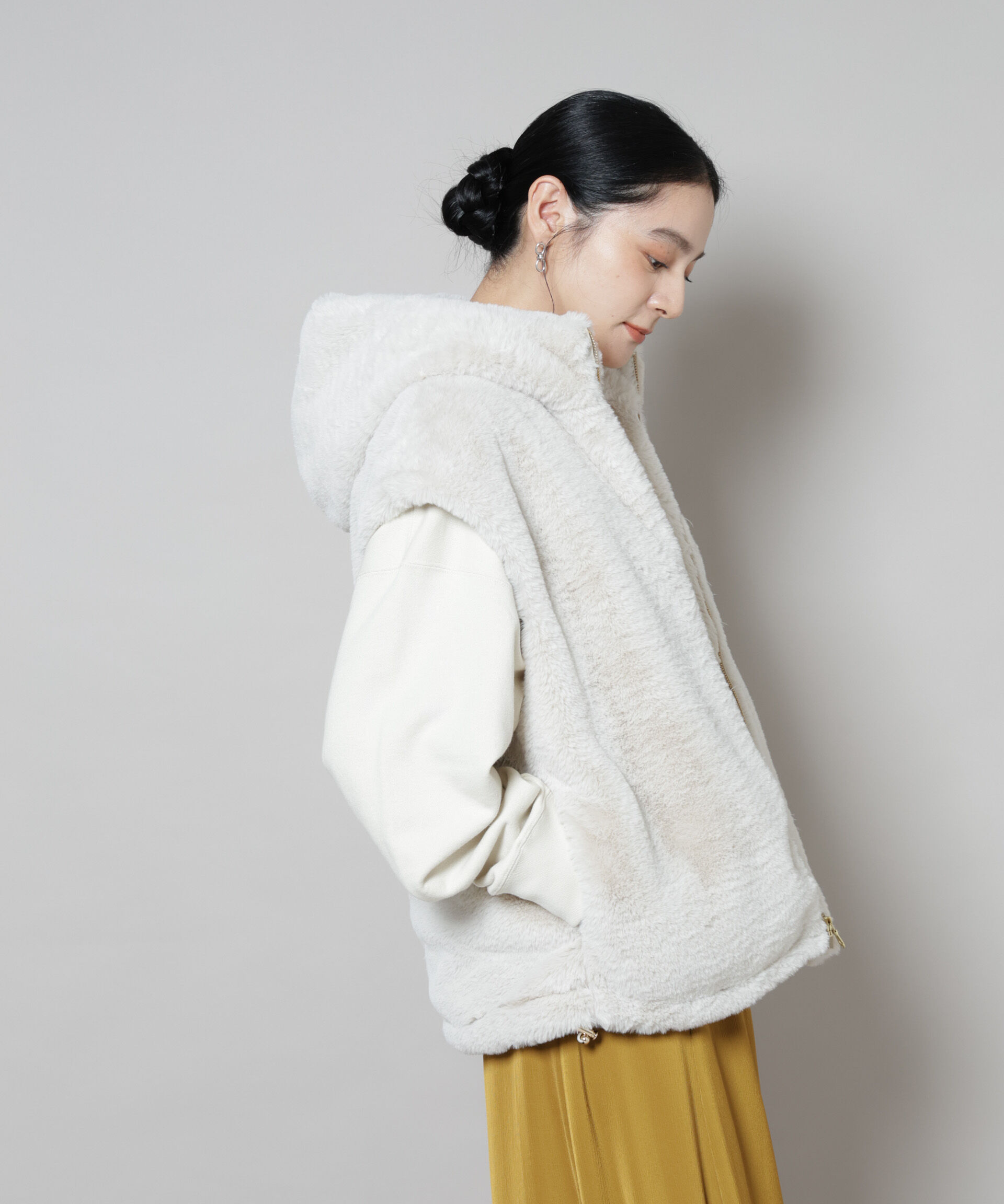 nano･universe「フェイクファーフードベスト」|テーラードジャケット|