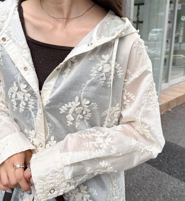 fredy emue「3D刺繍フードシャツ」|シャツ・ブラウス|