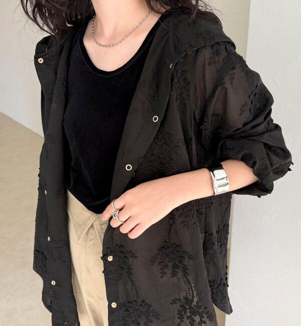 fredy emue「3D刺繍フードシャツ」|シャツ・ブラウス|