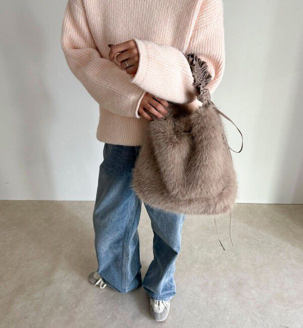 fredy emue「ギャザーハンドルエコファーショルダーバッグ」|ショルダー・メッセンジャー|