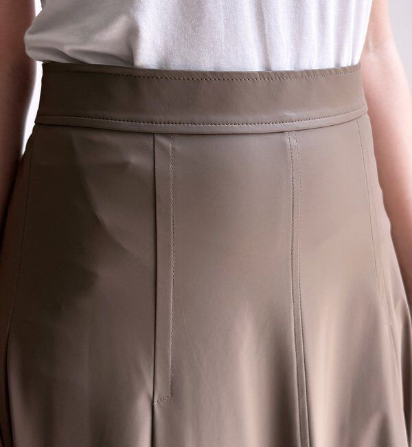  「ライトフェイクレザーフレアスカート」|スカート|