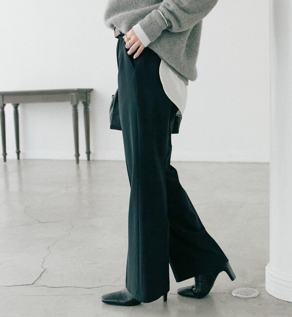  「ソモウフレアパンツ」|チノ|