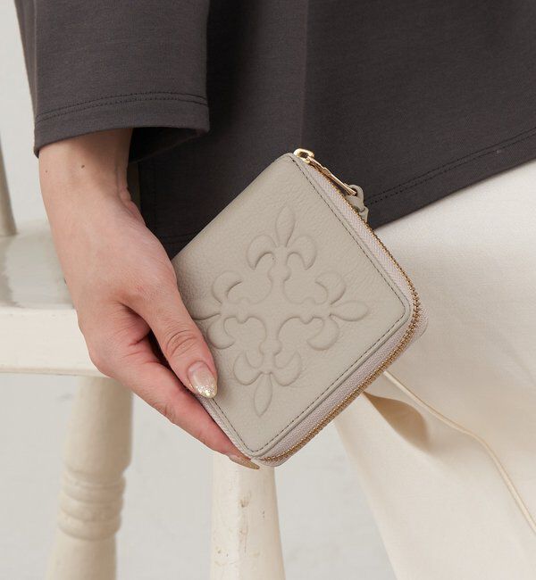  「エンボスモノグラムラウンドウォレット」|財布|