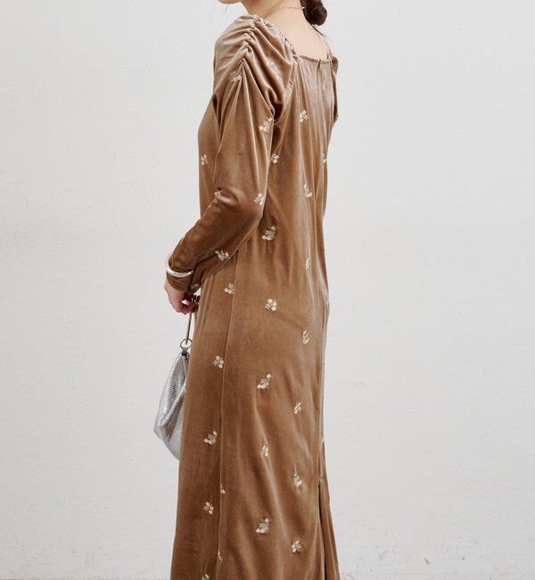  「ベロア刺繍ワンピース」|ワンピース|