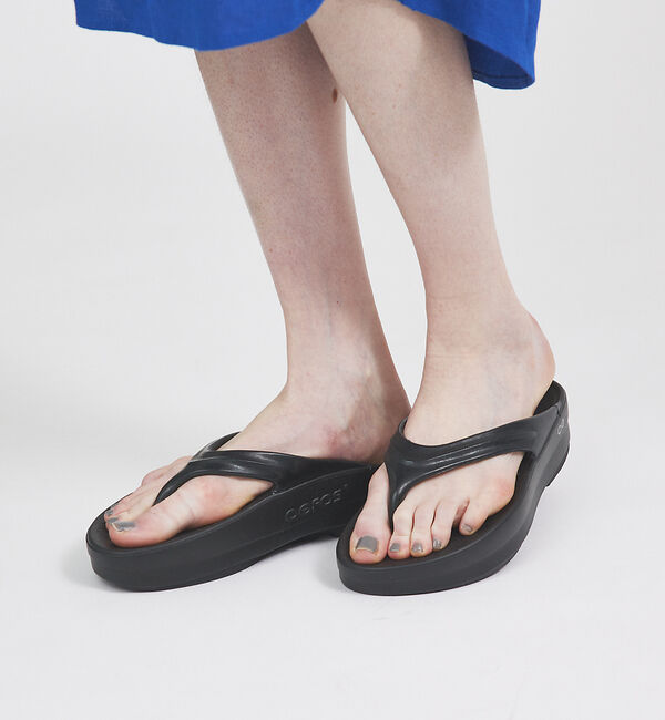 Rouge vif「【OOFOS/ウーフォス】OOmega/ ウーメガ  厚底 【WEB限定】」|サンダル|