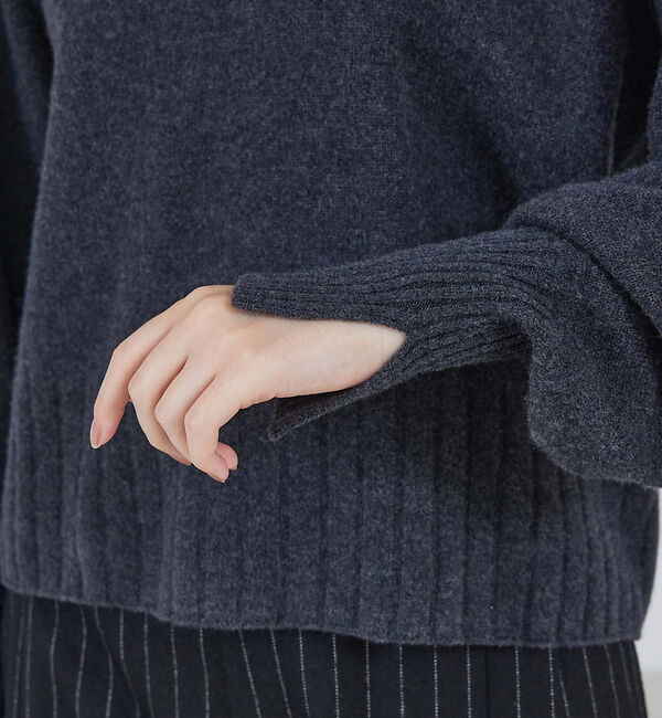 qualite「ウールグアイウールVネックニット」|ニット・セーター|