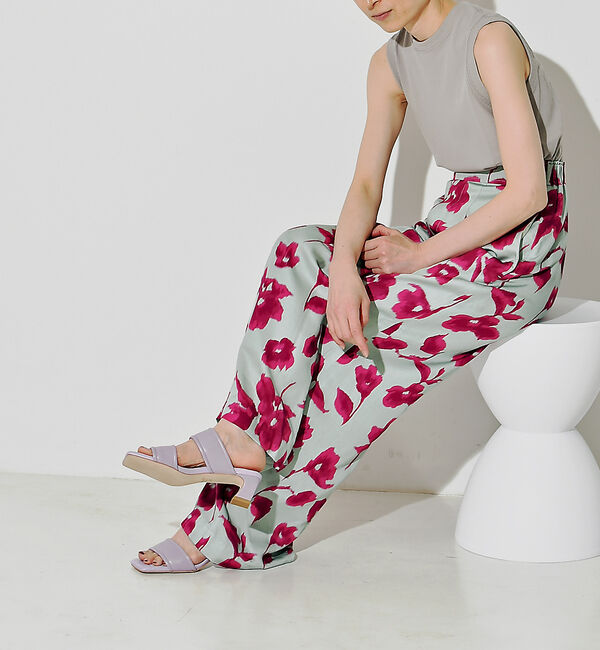 AU BANNISTER「パフィーベルトサンダル」|サンダル|