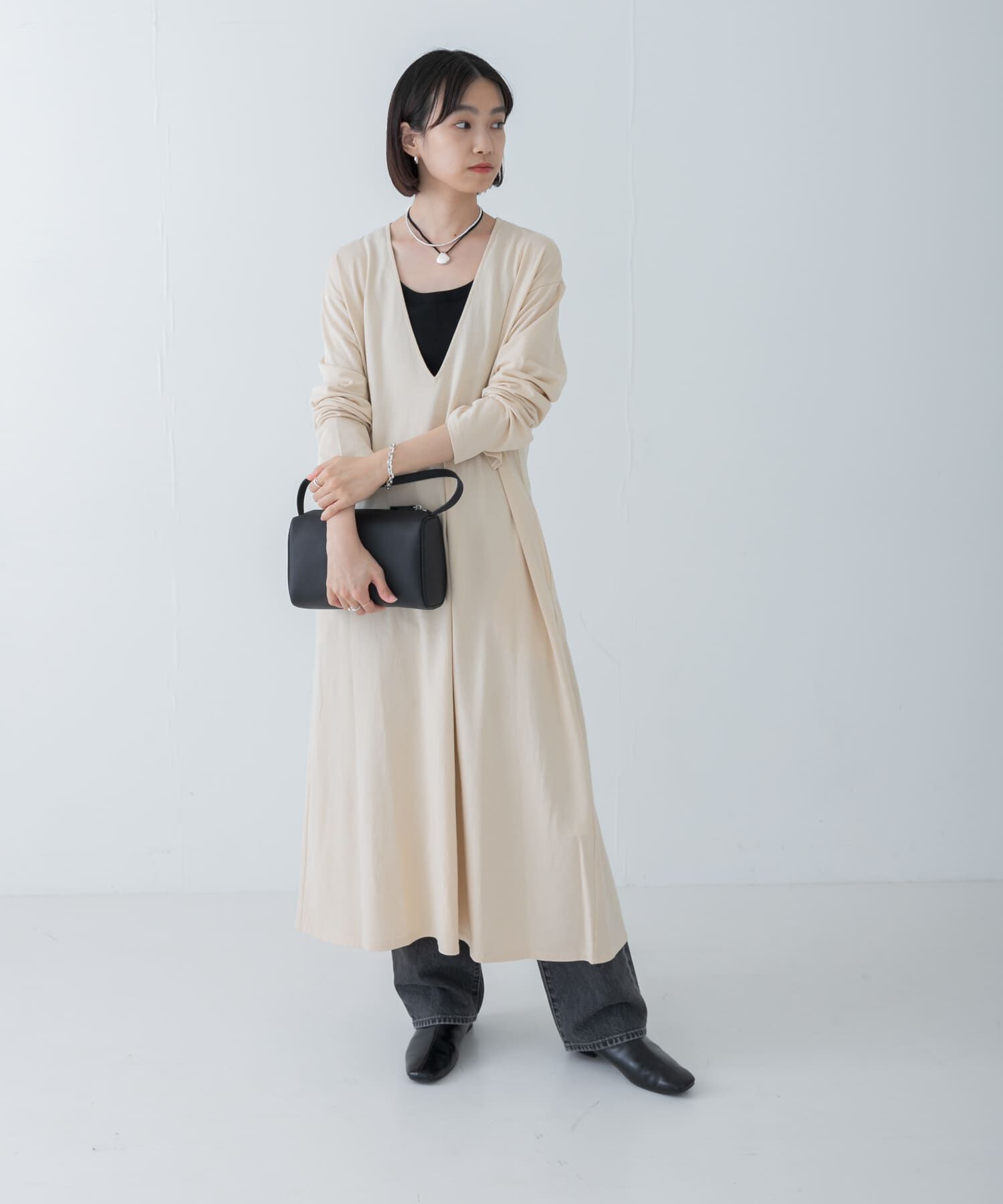 URBAN RESEARCH「『MADE IN JAPAN』Vネックロングワンピース」|ワンピース|