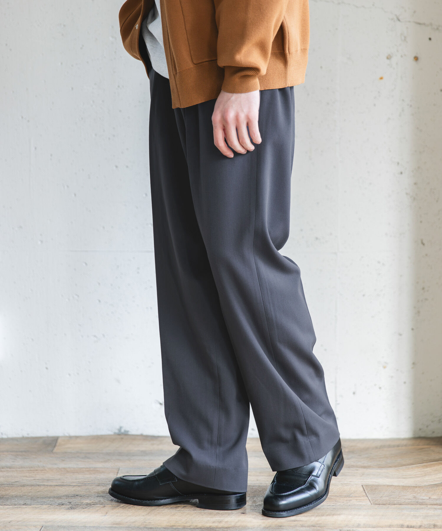 URBAN RESEARCH DOORS「『UR TECH』完声2タックワイドトラウザー」|その他|