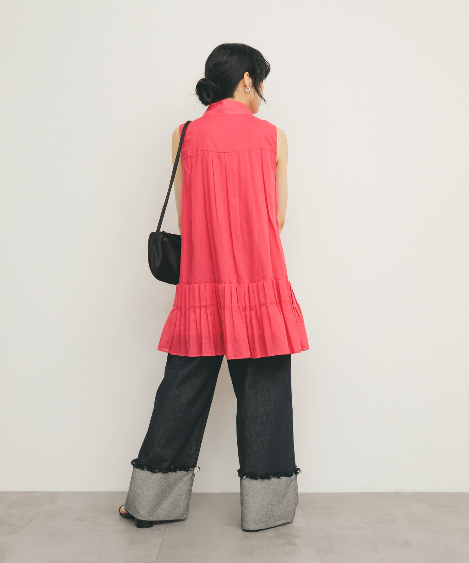  「スリーブレスタックプリーツワンピース」|ワンピース|