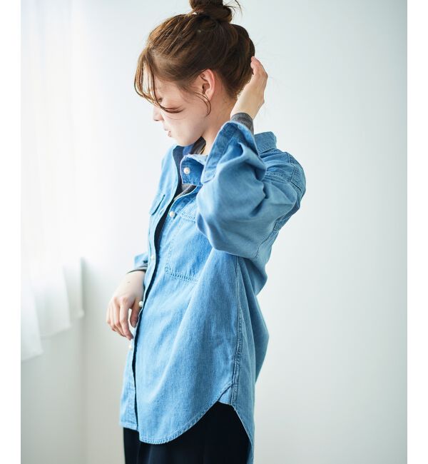  「《軽いシャツ素材》パールボタンデニムシャツ」|シャツ・ブラウス|