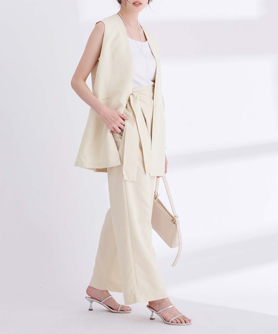 ur's「リネンライクハイウエストラップワイドパンツ」|スラックス|