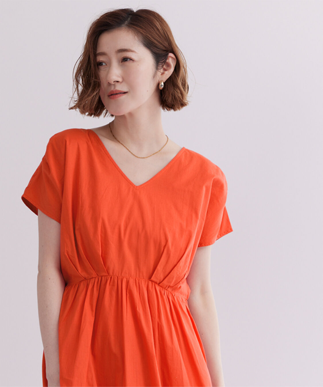 ur's「コットンVネックフレンチスリーブワンピース」|ワンピース|